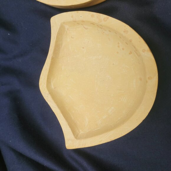 Seashell Trinket Dish ~ Carved Stone ~ Soapstone - Picture 4 of 11